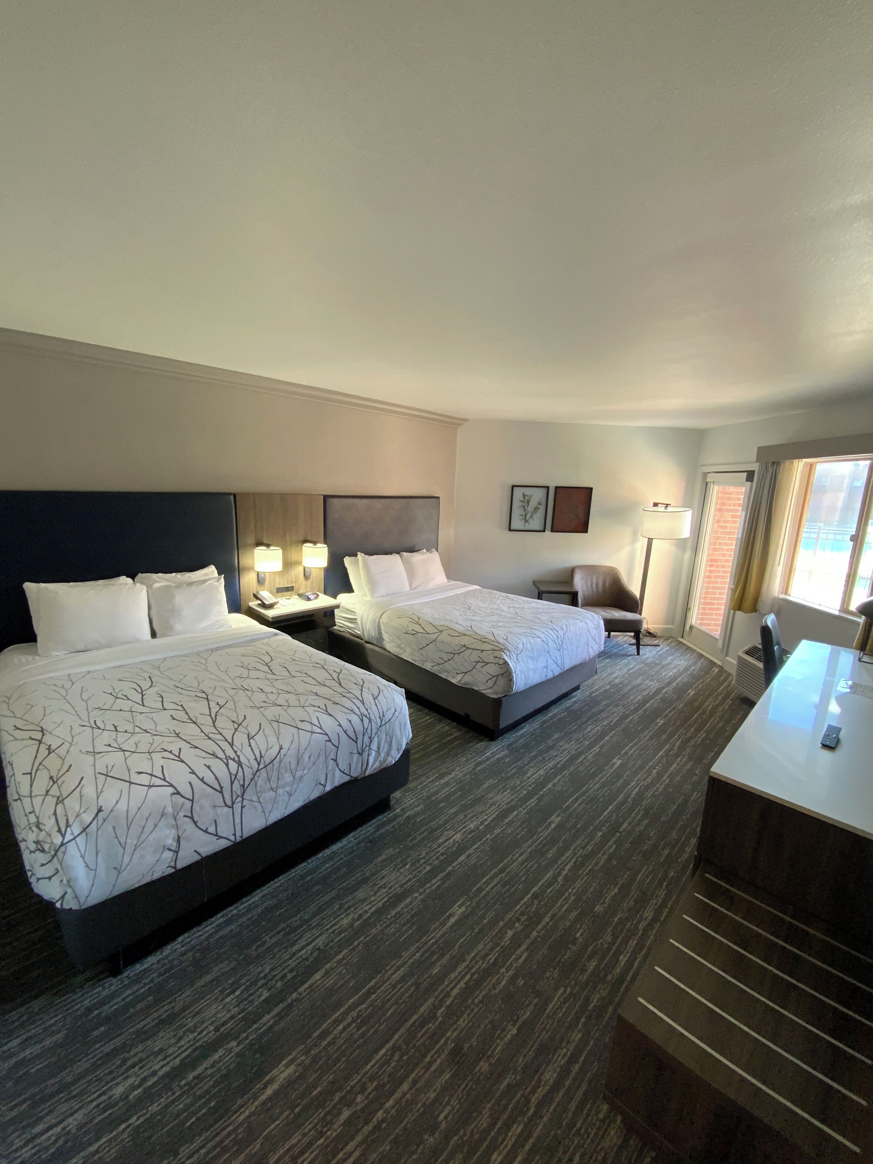 Ropa de cama de alta calidad y colchones con pillow-top 