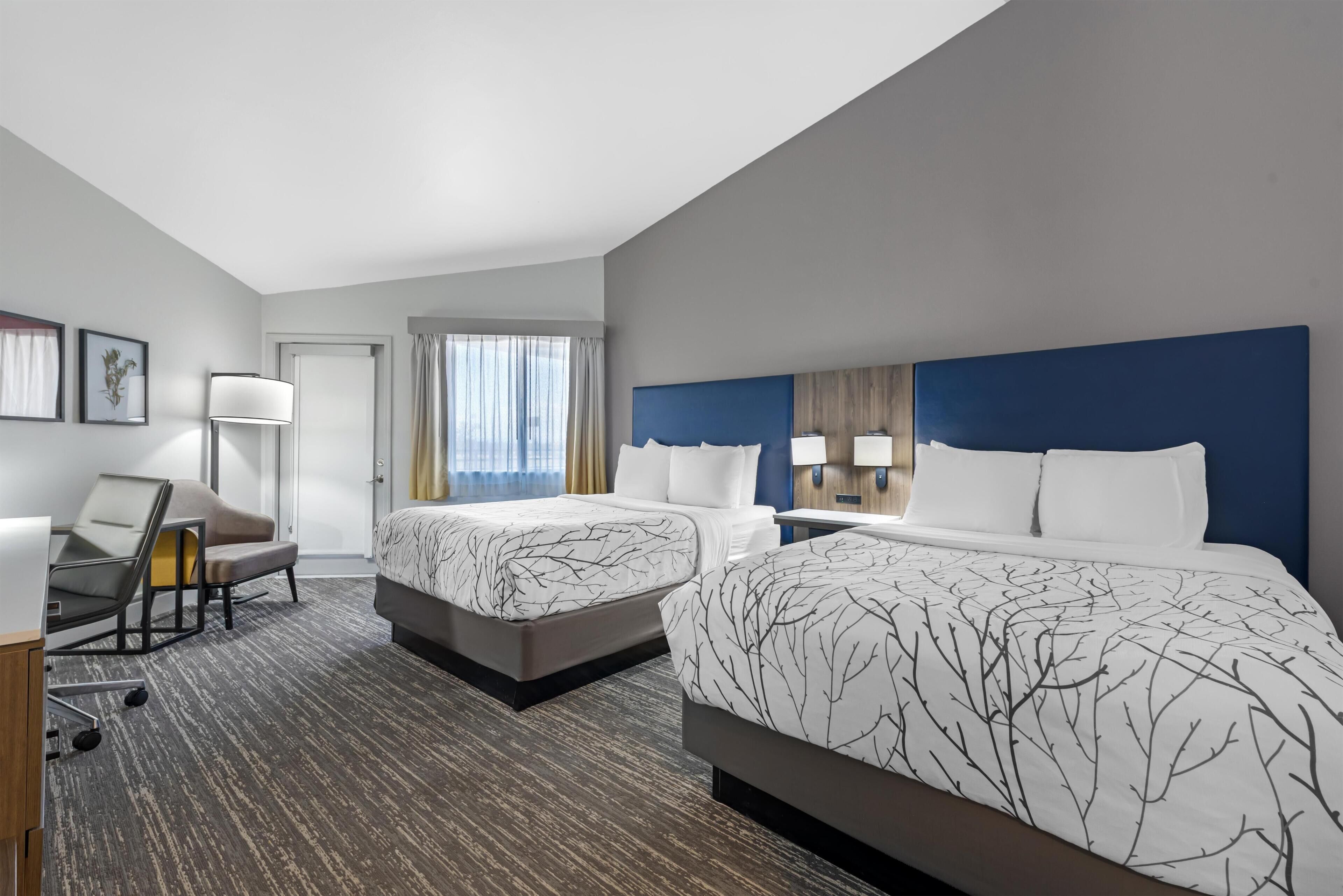 Standard Room, 2 Queen Beds, Non Smoking, Balcony | Premium bedding, pillowtop beds, in-room safe, desk