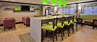 Hampton Inn Atlanta-Town Center/Kennesaw