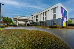 المنشأة من الخارج