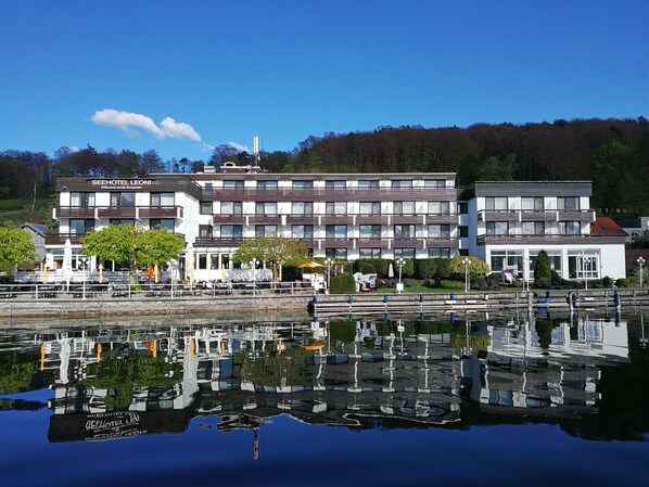 Front of property - Seehotel Leoni (Berg)