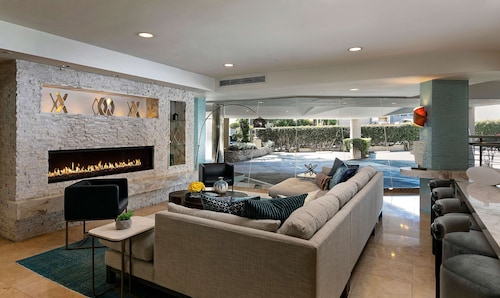 Belamar Hotel Manhattan Beach, Tapestry Collection by Hilton