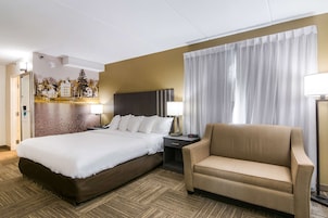 In-room safe, desk, laptop workspace, iron/ironing board