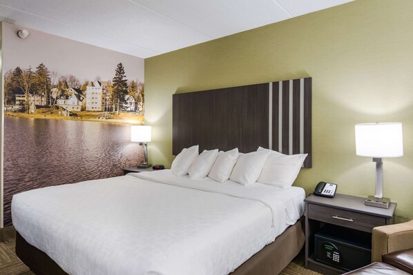 Habitación estándar, 1 cama King size, para no fumadores | Caja de seguridad en la habitación y escritorio 