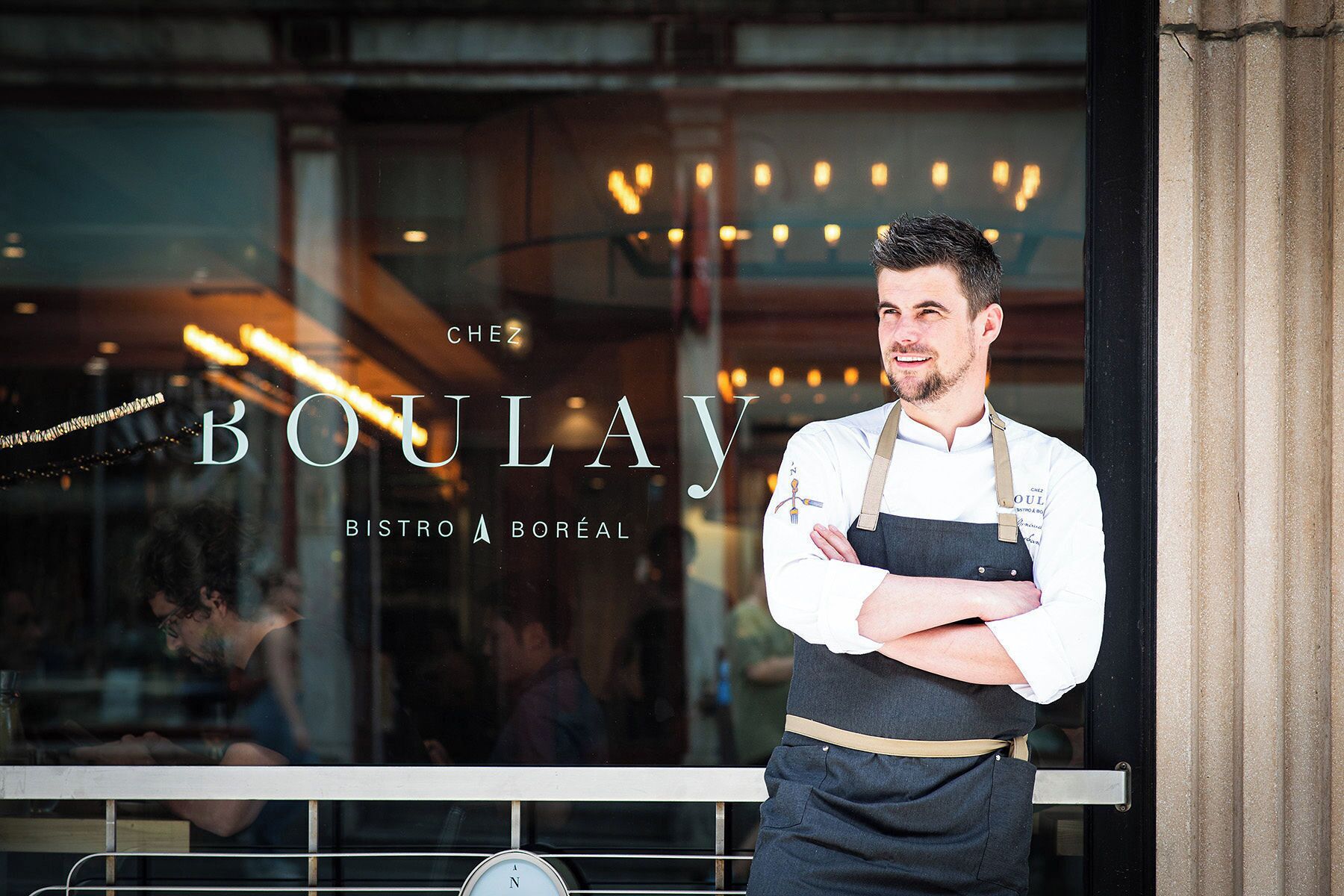 3 restaurants, breakfast, lunch, dinner served; french cuisine