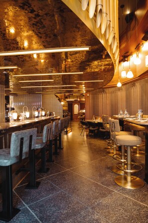 Bar (in der Unterkunft)