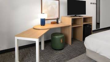 Caja de seguridad en la habitación y escritorio