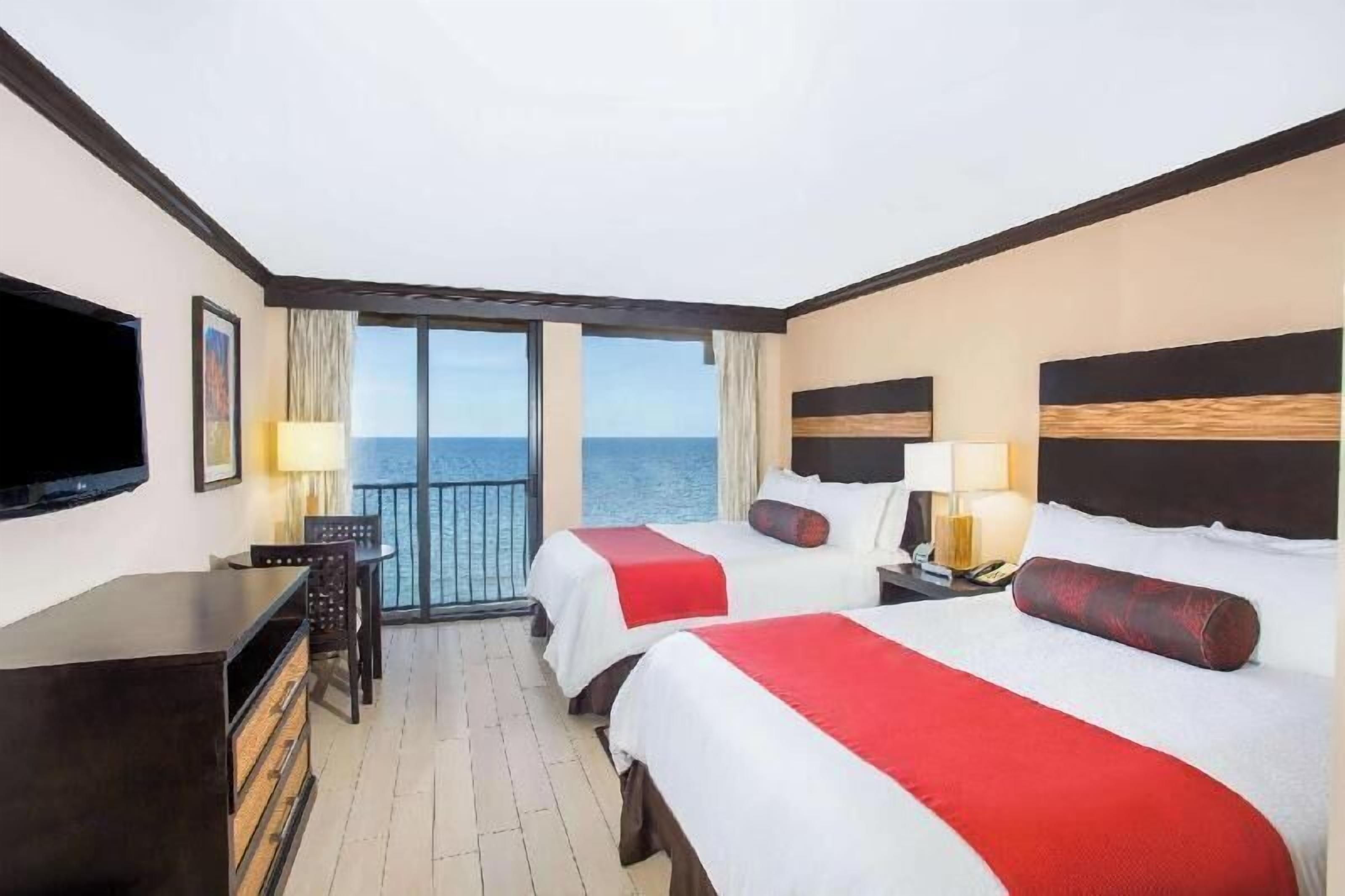 Premium bedding, in-room safe, individually decorated