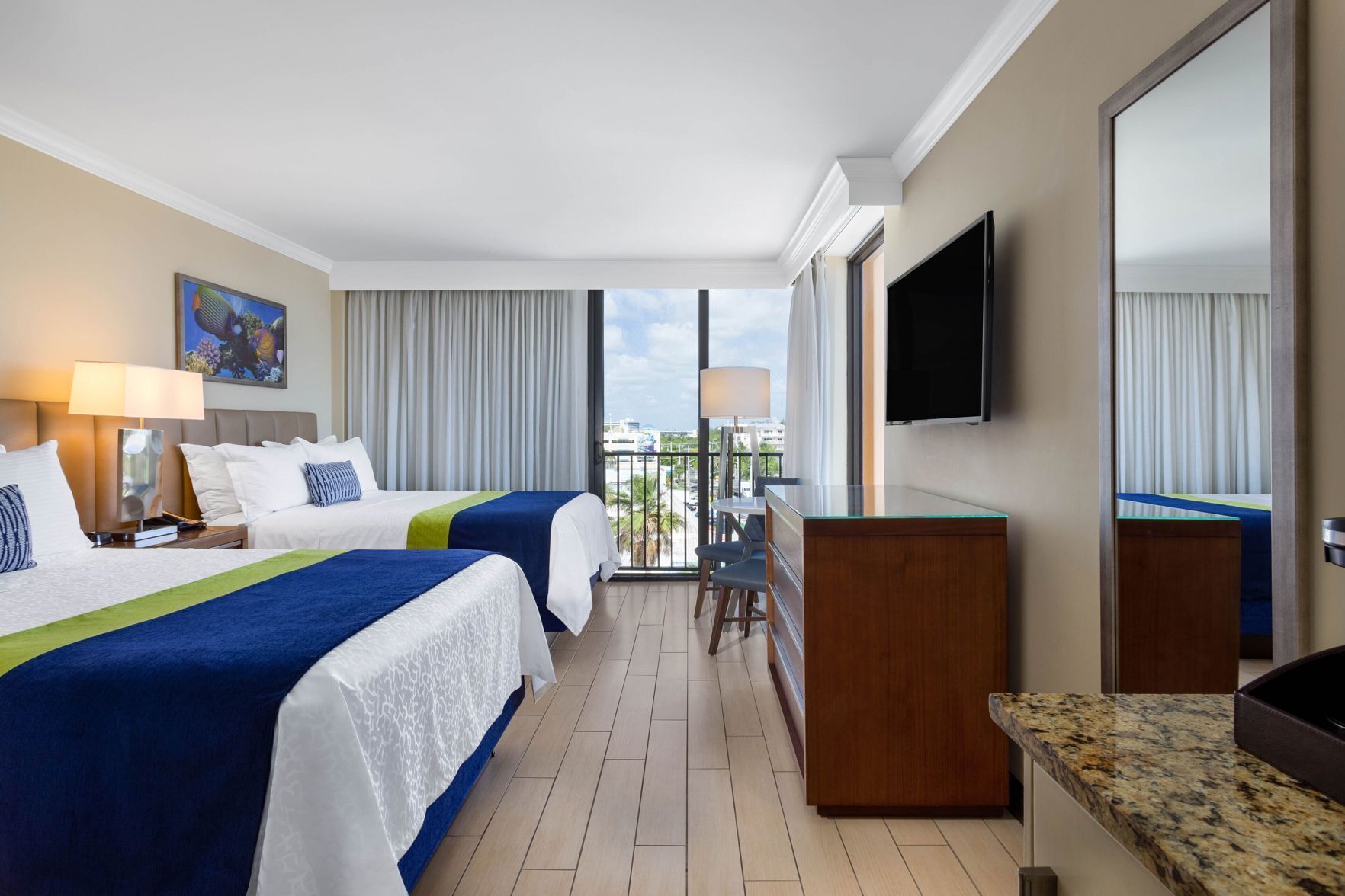 Premium bedding, in-room safe, individually decorated