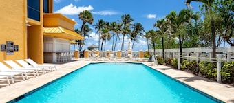 Wyndham Deerfield Beach Resort