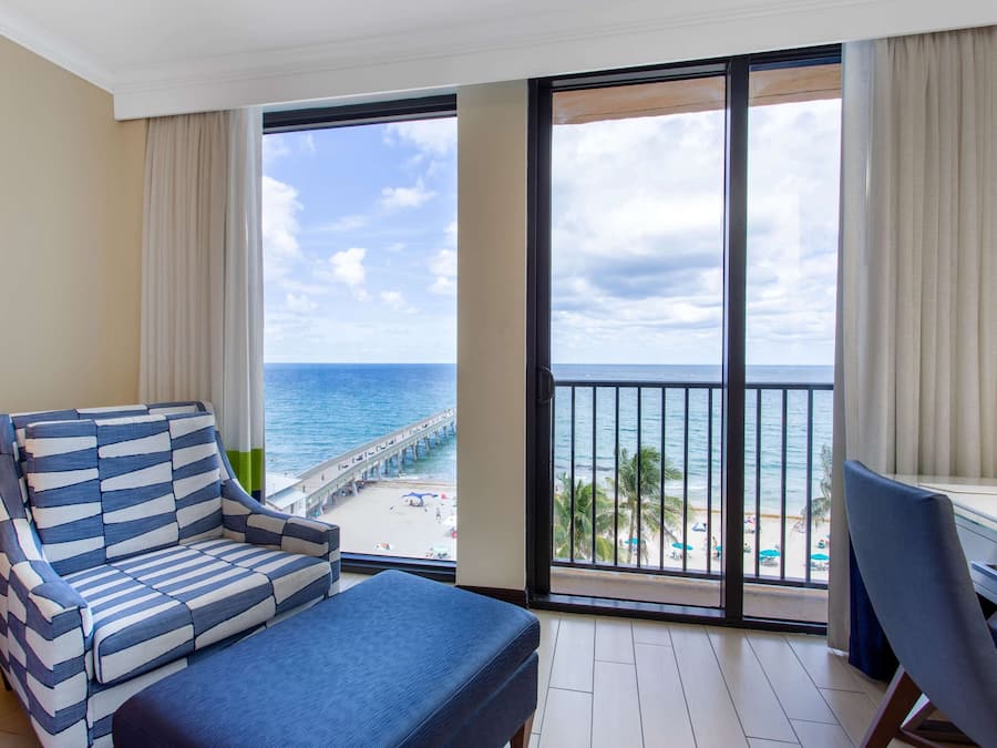 Premium bedding, in-room safe, individually decorated