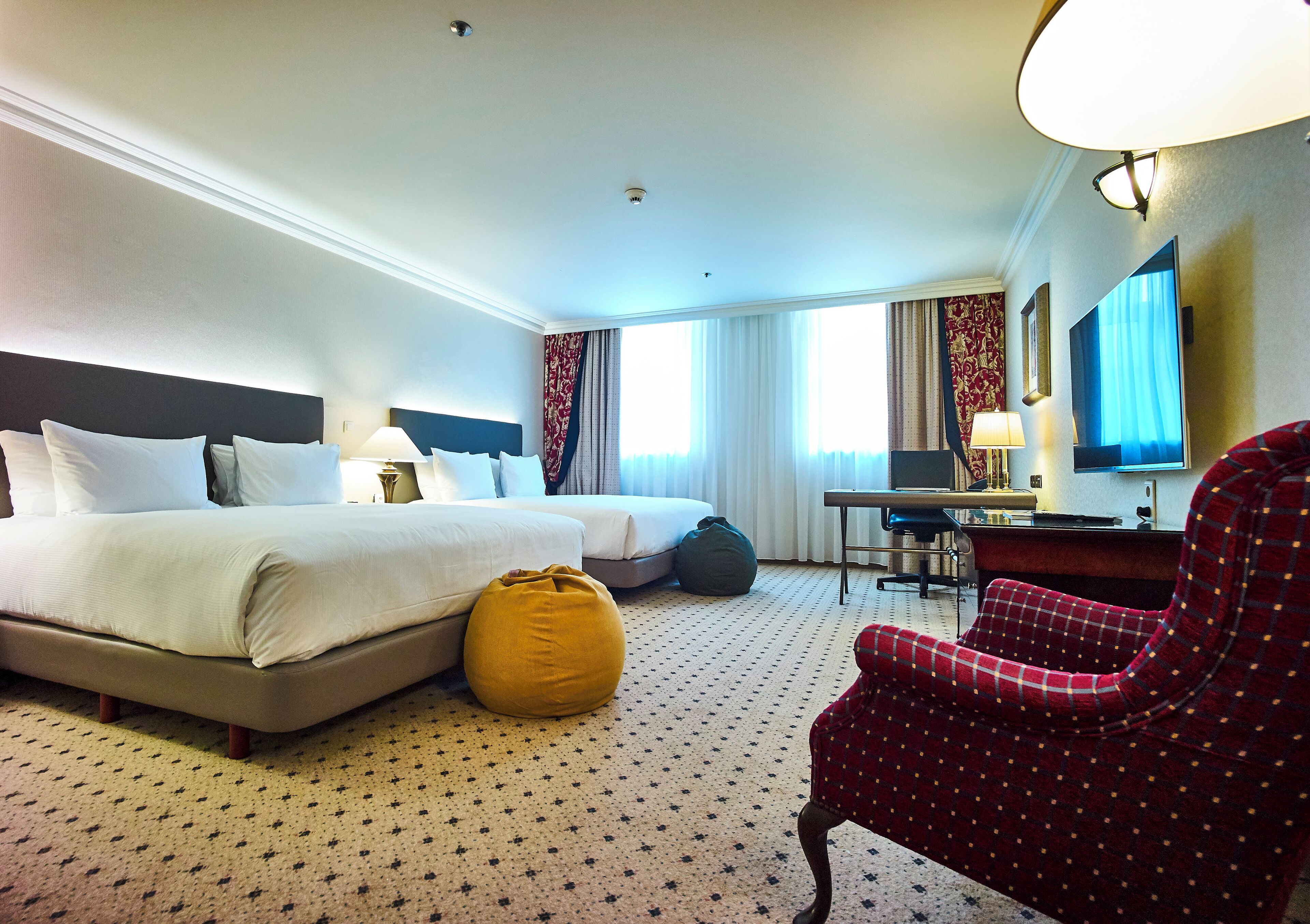 room (2 kingbeds) | minibar, in-room safe, desk, laptop workspace