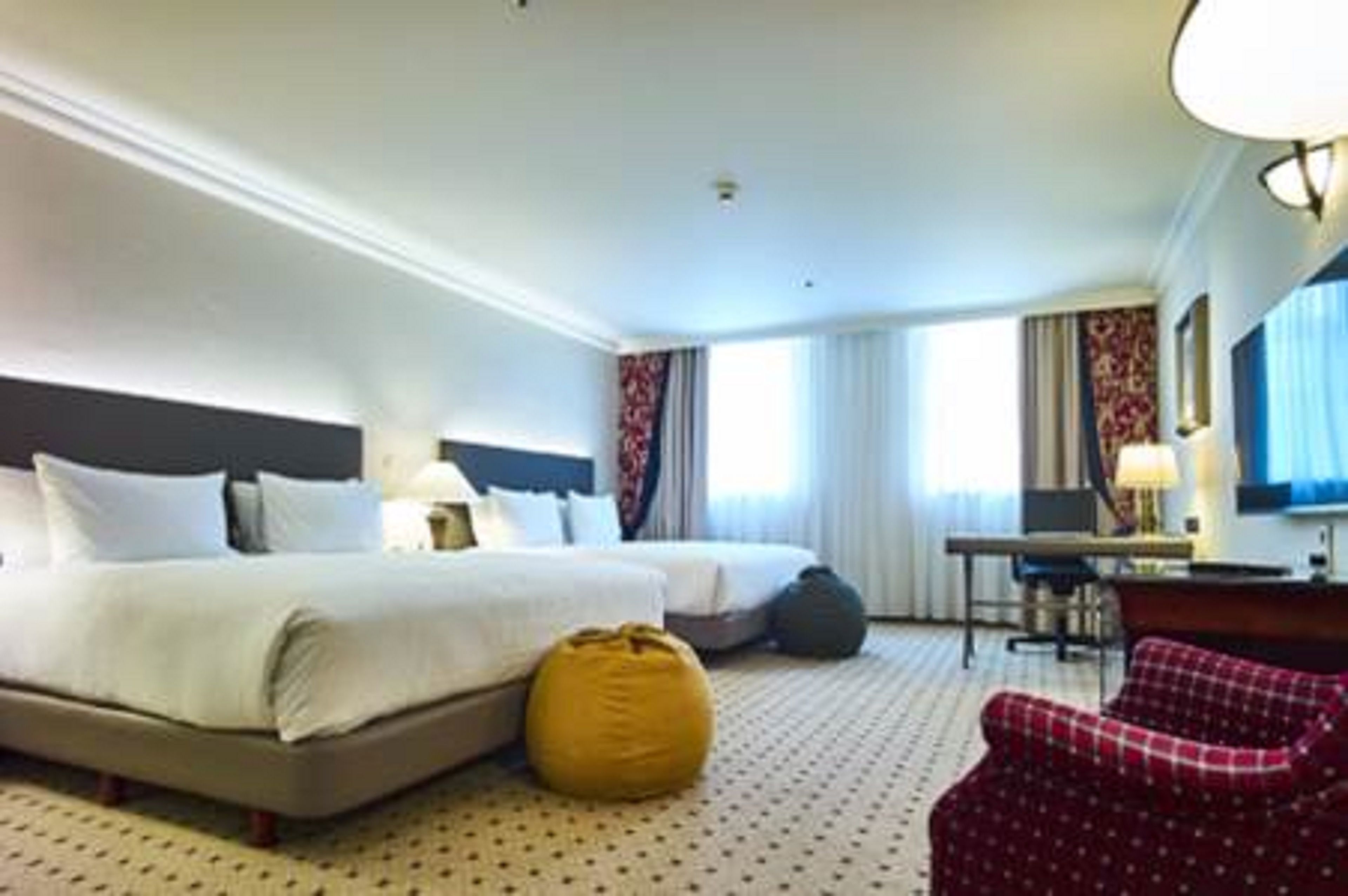 minibar, in-room safe, desk, laptop workspace