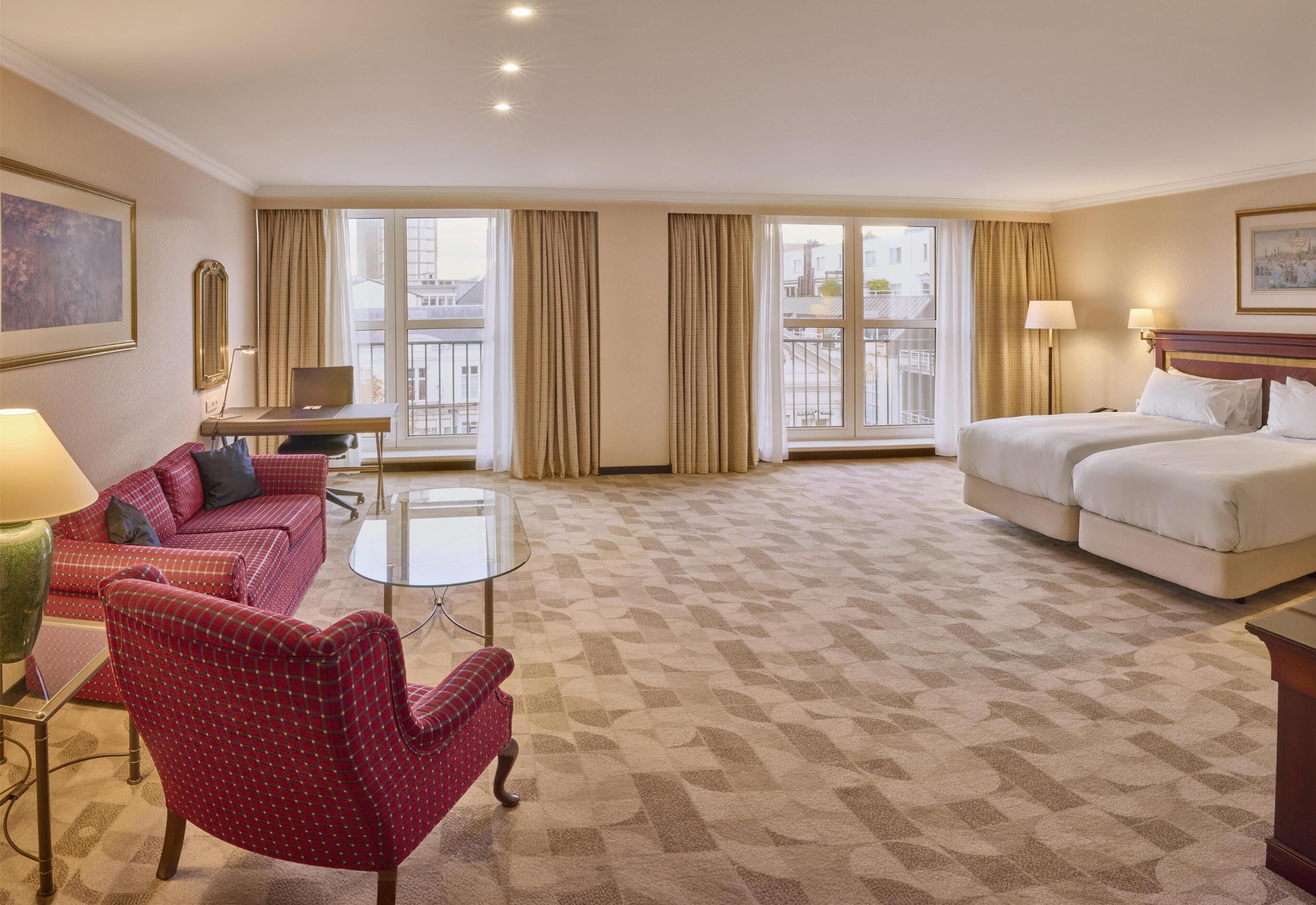 Televisión LCD 42 pulgadas con canales de televisión vía satélite