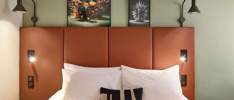 Room, 1 Double Bed | Premium bedding, desk, soundproofing, iron/ironing board