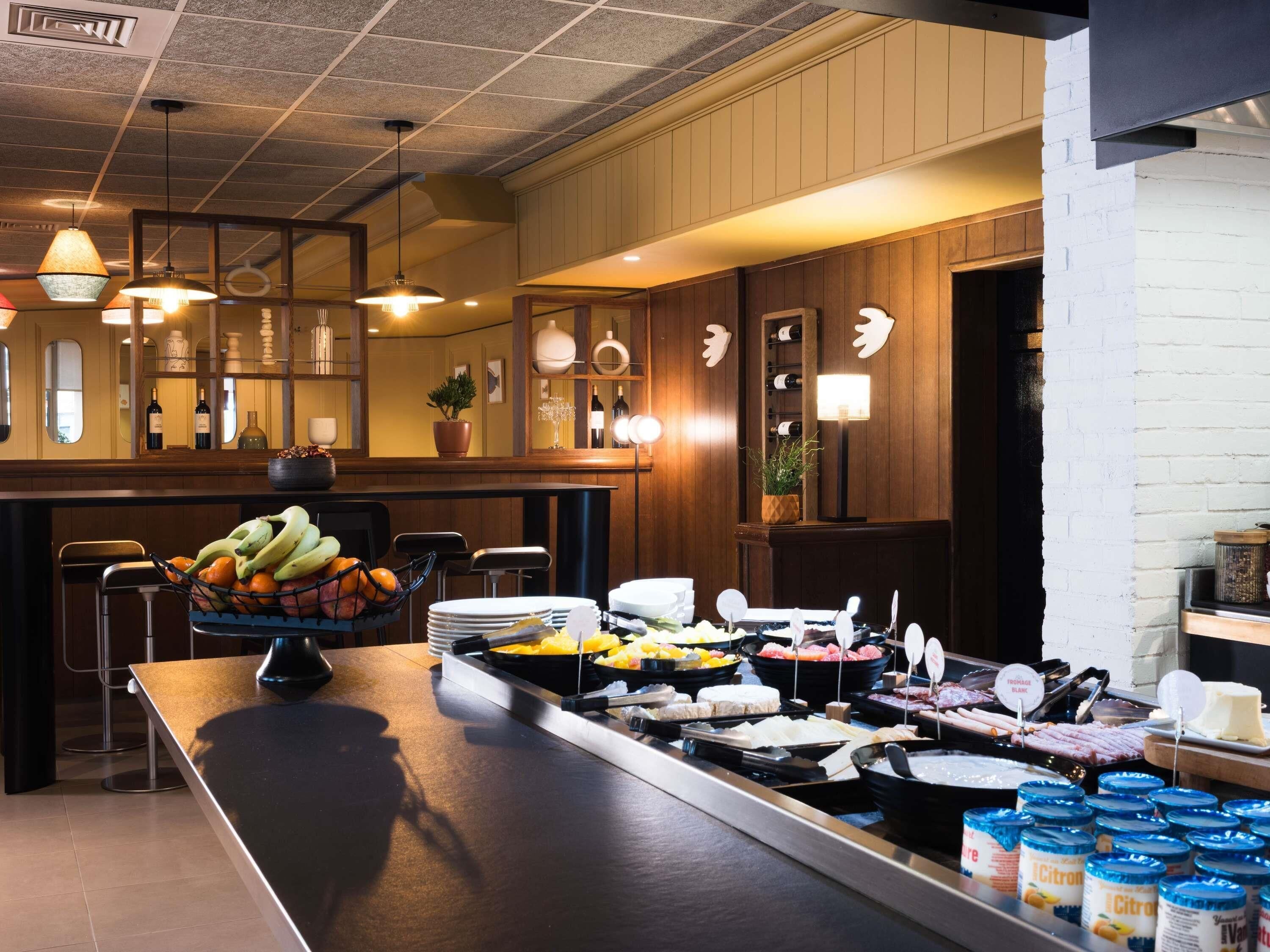 Daily buffet breakfast (EUR 13.90 per person)