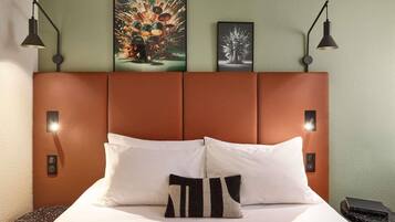 Zimmer, 1 Doppelbett | Hochwertige Bettwaren, Schreibtisch, schallisolierte Zimmer