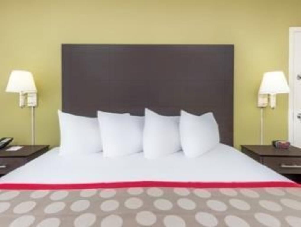 In-room safe, desk, iron/ironing board, free cribs/infant beds