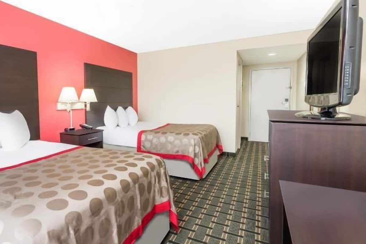 In-room safe, desk, iron/ironing board, free cribs/infant beds