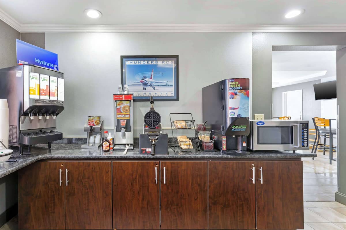 daily full breakfast (usd 1 per person)