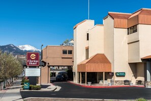Exterior - Clarion Hotel & Conference Center (Colorado Springs)