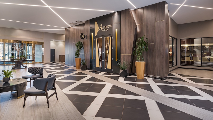 Crowne Plaza Providence-Warwick Airport by IHG