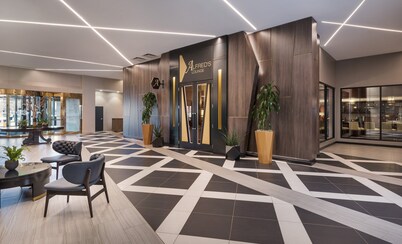 Crowne Plaza Providence-Warwick Airport by IHG