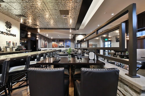 Crowne Plaza Providence-Warwick Airport by IHG