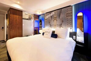 Superior Room, 1 Double Bed | Premium bedding, in-room safe, desk, laptop workspace - NYX Hotel Amsterdam Rembrandt Square (Amsterdam)