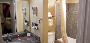 Combined shower/bathtub, hair dryer, towels