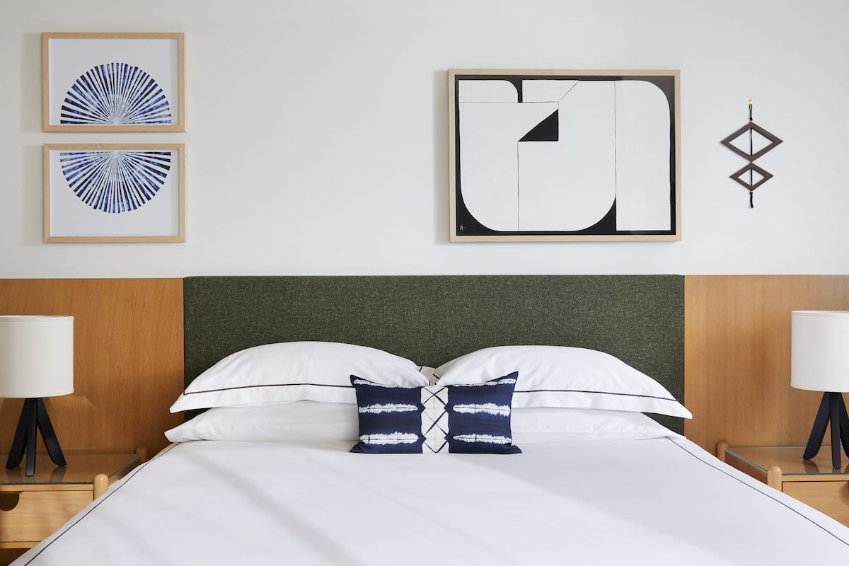 Frette Italian sheets, premium bedding, pillow-top beds, in-room safe