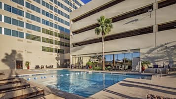 Outdoor pool, pool loungers