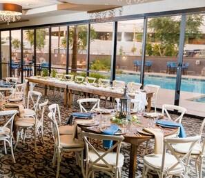 Restaurant - Crowne Plaza Phoenix Airport - PHX by IHG (Phoenix)