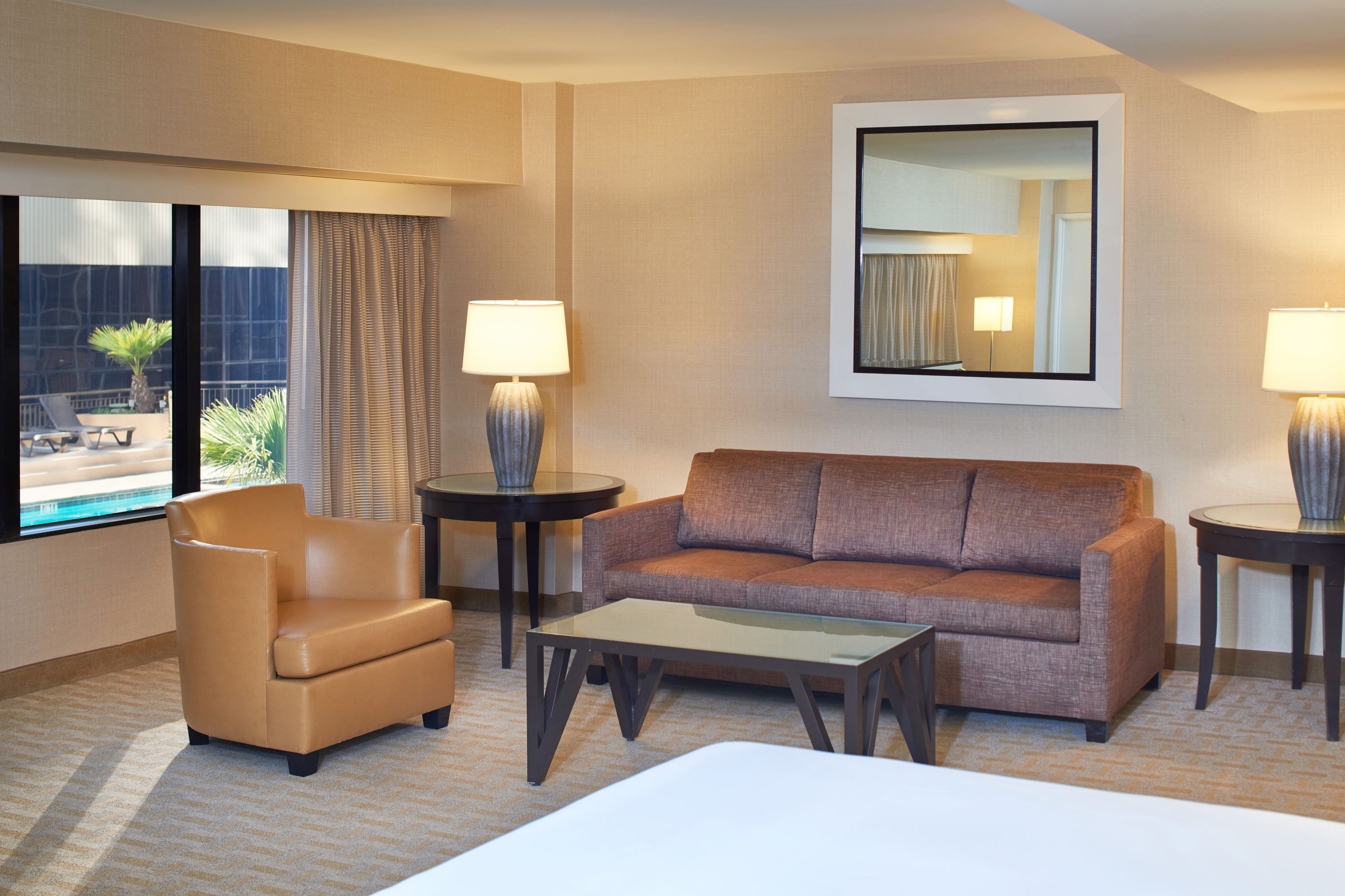 premium bedding, pillow-top beds, in-room safe, desk