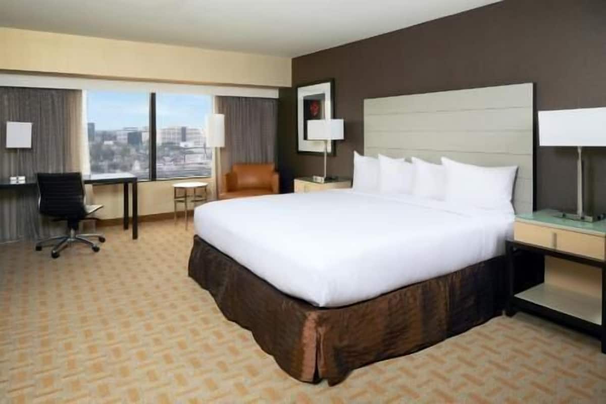 Premium bedding, pillow-top beds, in-room safe, desk