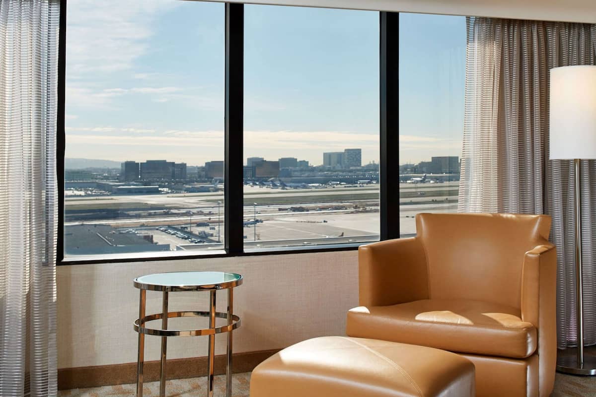 Televisor de pantalla plana de 55 polzades amb canals per cable