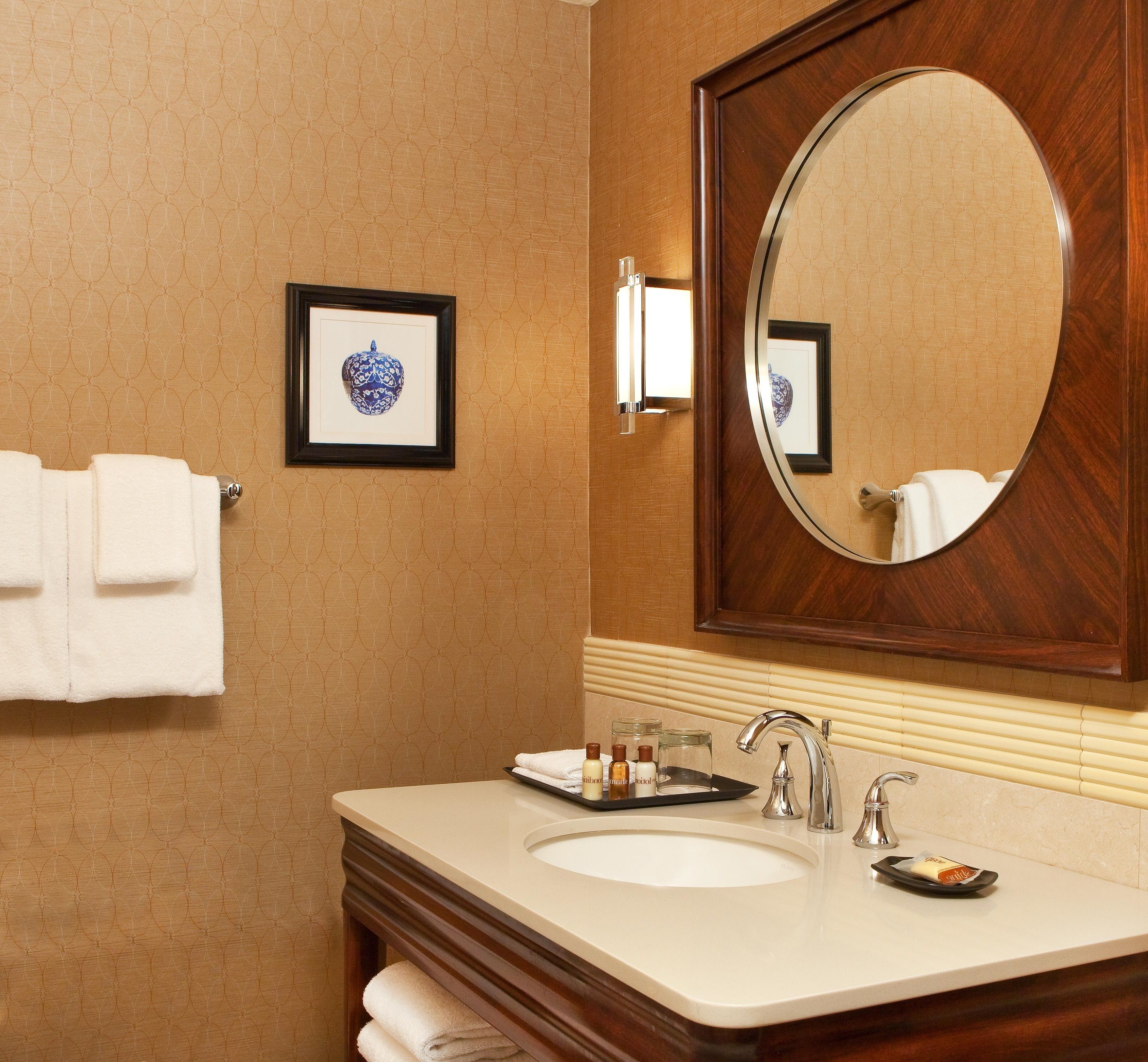 combined shower/bathtub, free toiletries, hair dryer, towels