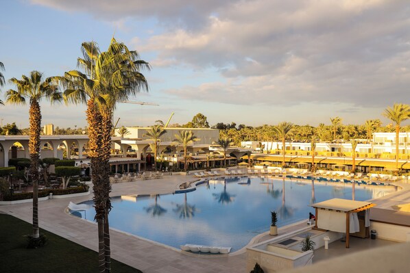 Outdoor pool, open 9:00 AM to 6:00 PM, pool cabanas (surcharge) - Pyramids Park Resort Cairo (Giza)