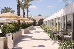 Egyptian cotton sheets, minibar, in-room safe, desk