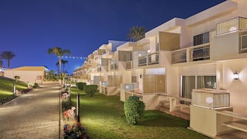 King Bed Duplex Suite | Garden view