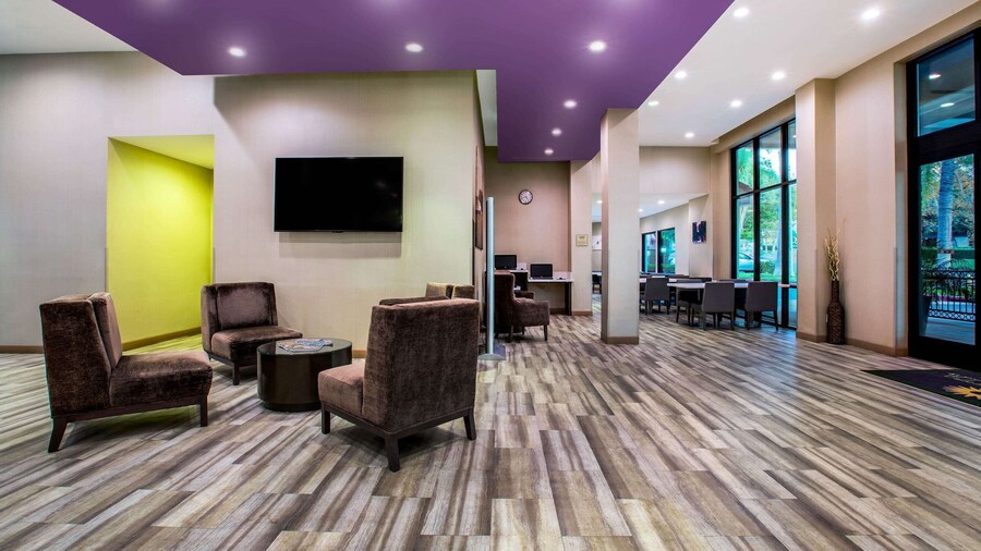 La Quinta Inn & Suites by Wyndham Pomona