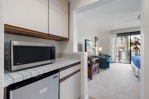 2 bedrooms, iron/ironing board, rollaway beds, free WiFi