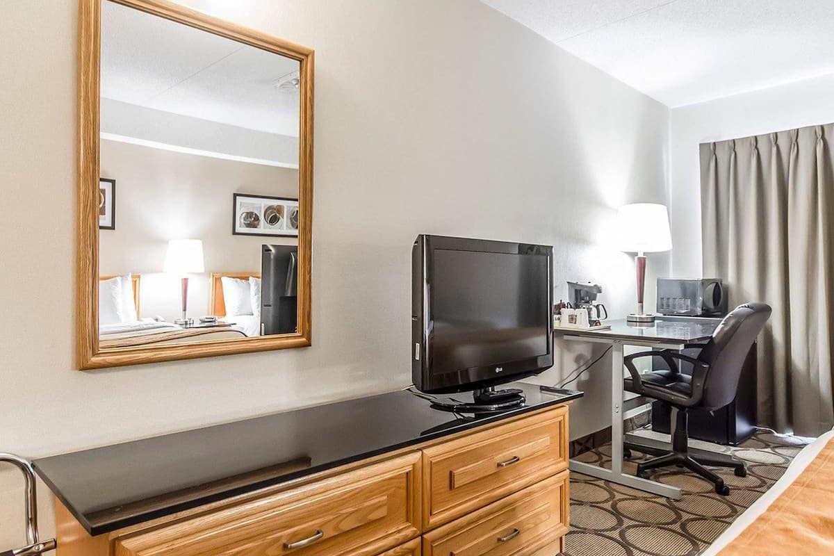 premium bedding, pillow-top beds, individually decorated