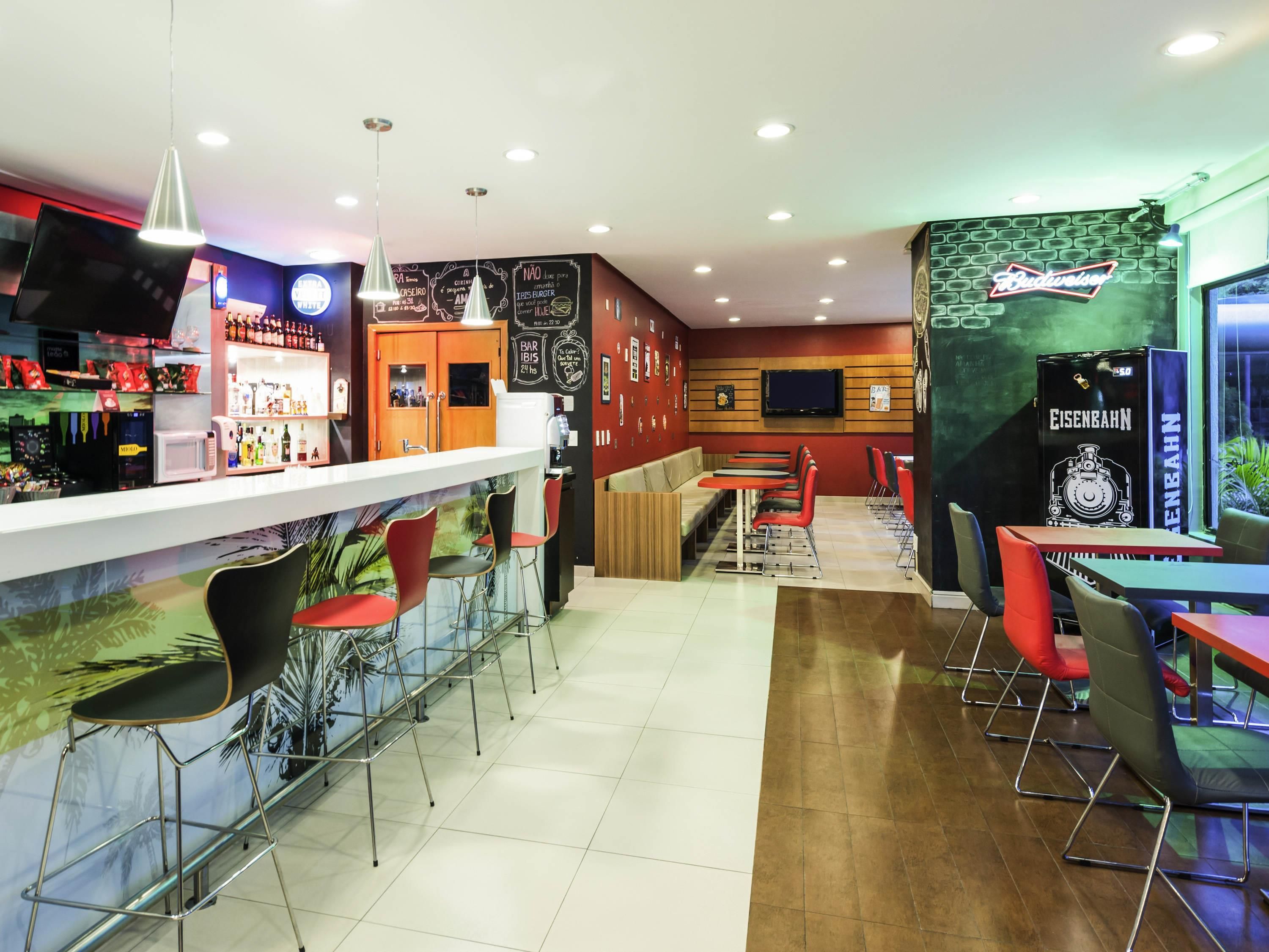 Bar (en la propiedad)