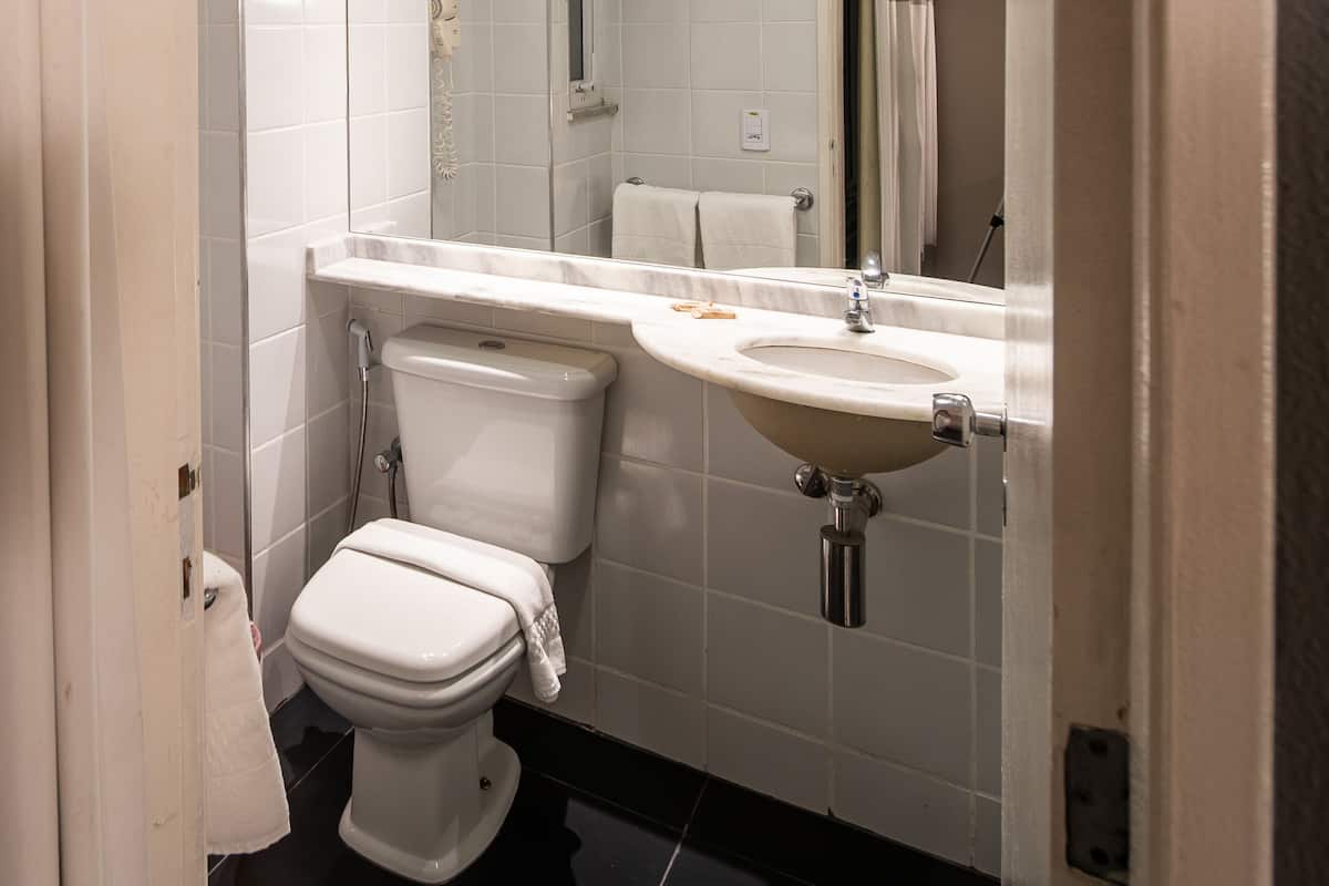 shower, eco-friendly toiletries, hair dryer, towels