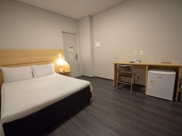 Desk, blackout curtains, free cots/infant beds, free WiFi - ibis Fortaleza Praia de Iracema (Fortaleza)