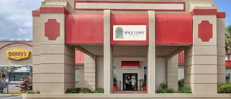 Façana frontal de l'allotjament