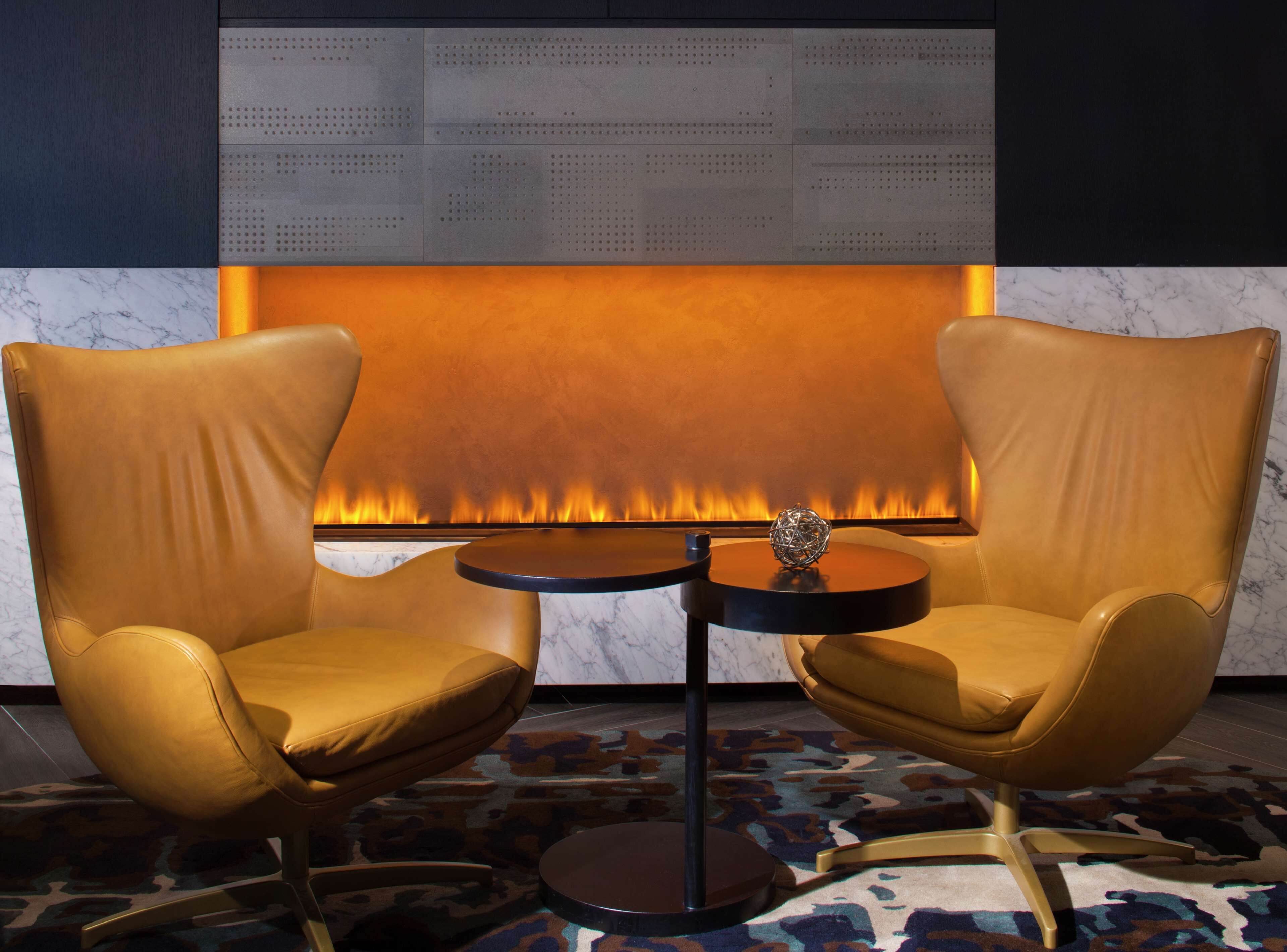 serves lunch and dinner