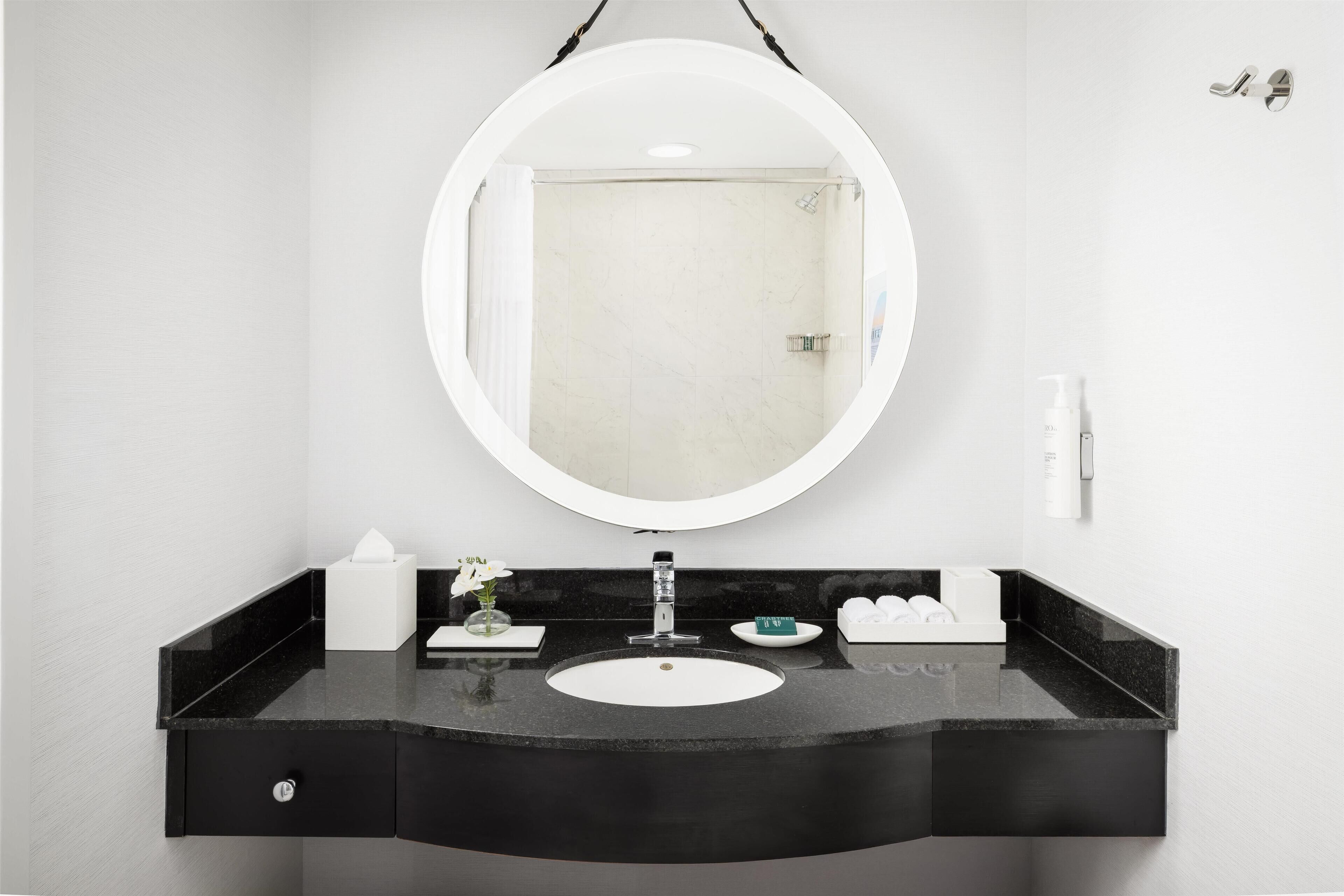 تجهيزات دش، مستلزمات فاخرة للعناية الشخصية، مجففات شعر، مناشف