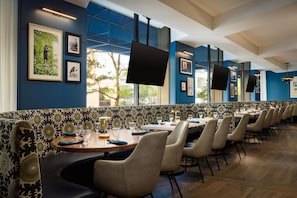 Daily full breakfast for a fee - Hilton Boston Back Bay (Boston)
